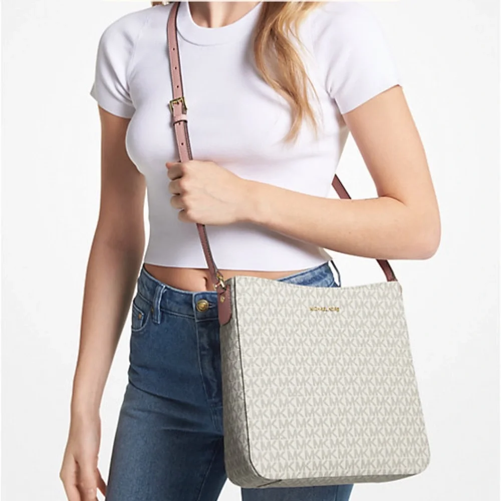 MICHAEL KORS 
Jet Set Travel Large Logo Messenger Bag
COLOR PWD BLSH MLT
NWT - Picture 4 of 16